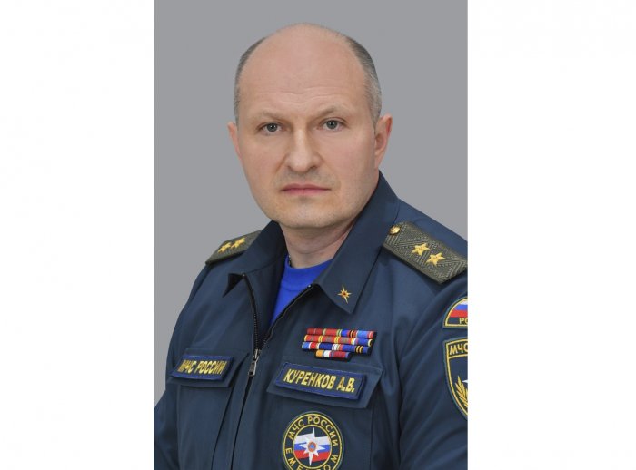 Сегодня , в День рождения, Министру МЧС России Александру Куренкову присвоено очередное воинское звание генерал-лейтенант!